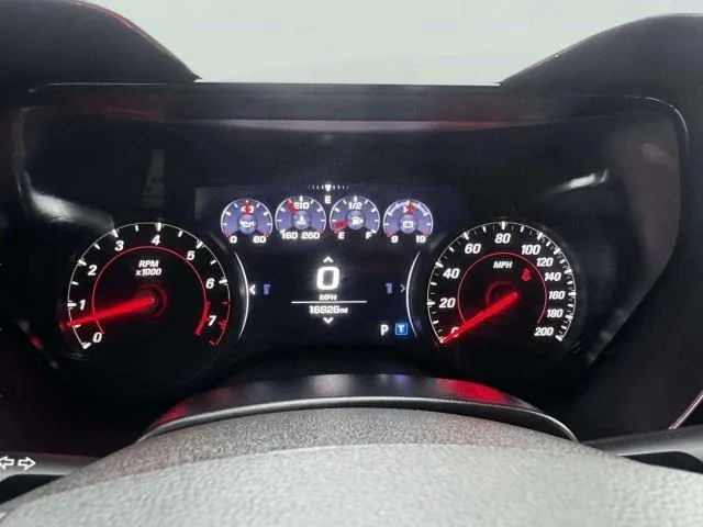 2023 Chevrolet Camaro 25