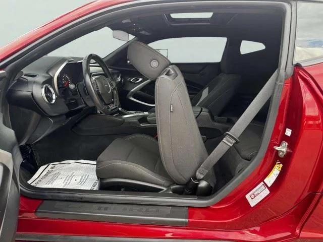 2023 Chevrolet Camaro 37