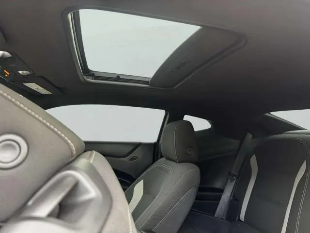 2023 Chevrolet Camaro 42