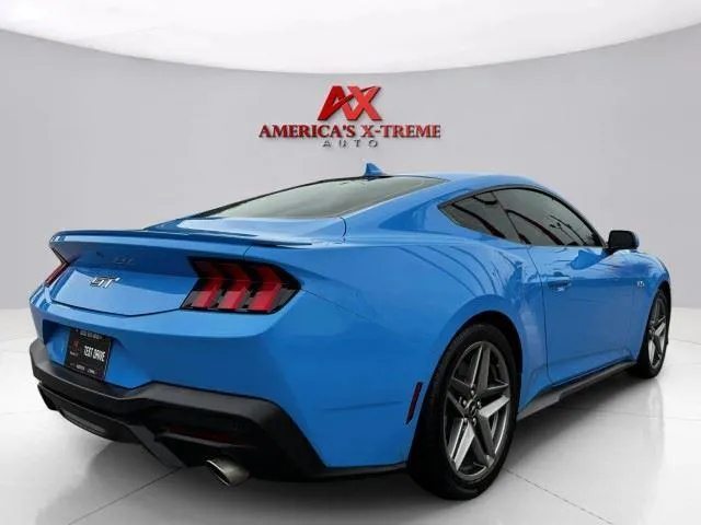 2025 Ford Mustang 7