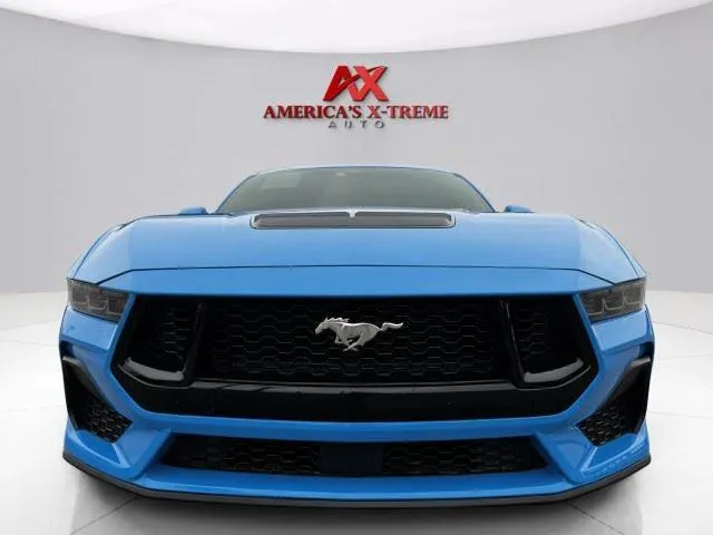 2025 Ford Mustang 10