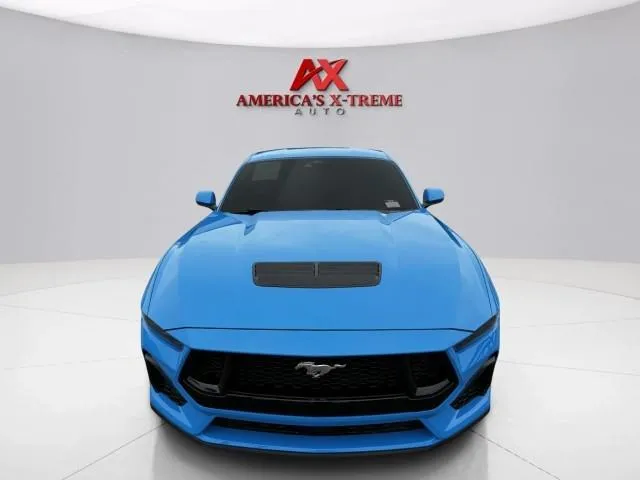 2025 Ford Mustang 11