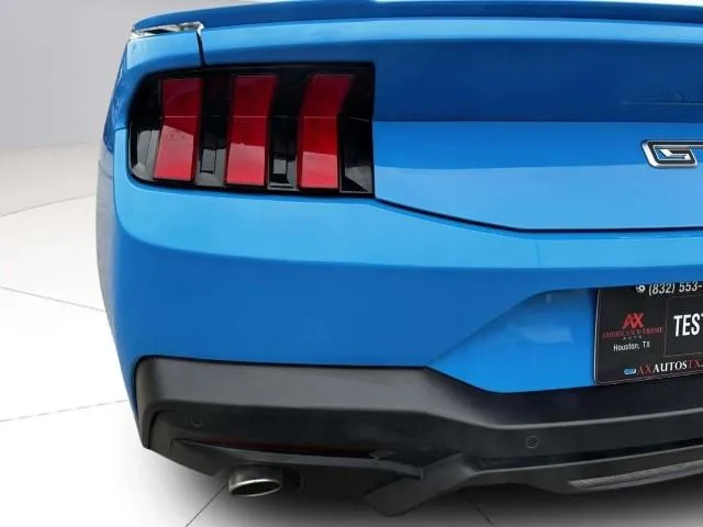 2025 Ford Mustang 19