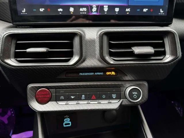 2025 Ford Mustang 38
