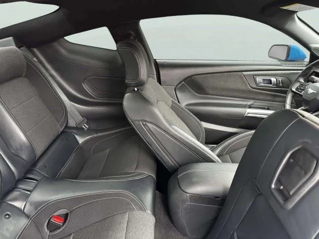 2025 Ford Mustang 45