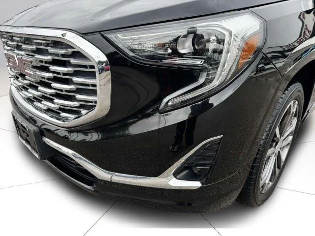GMC Terrain photo 12