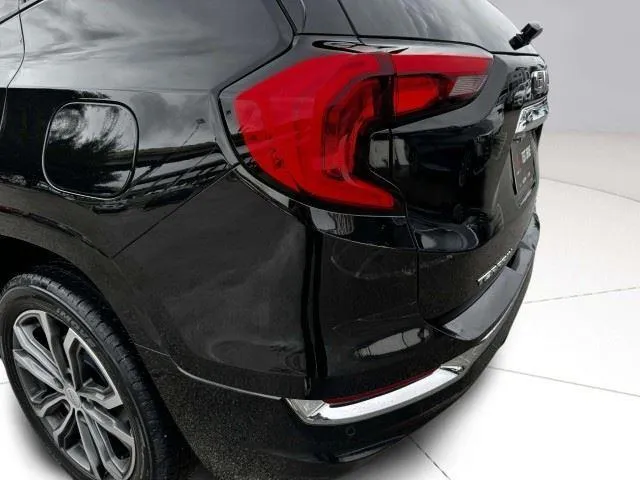 GMC Terrain photo 15