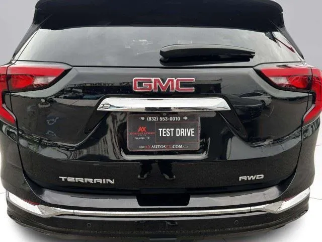 GMC Terrain photo 17