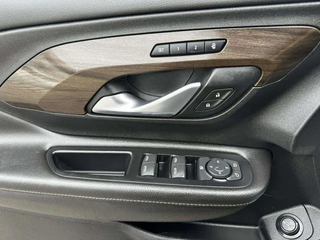 GMC Terrain photo 19