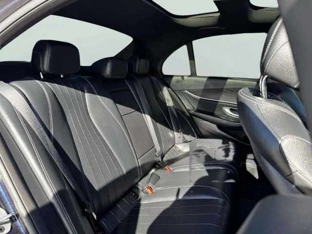 Mercedes-Benz E-Class photo 42