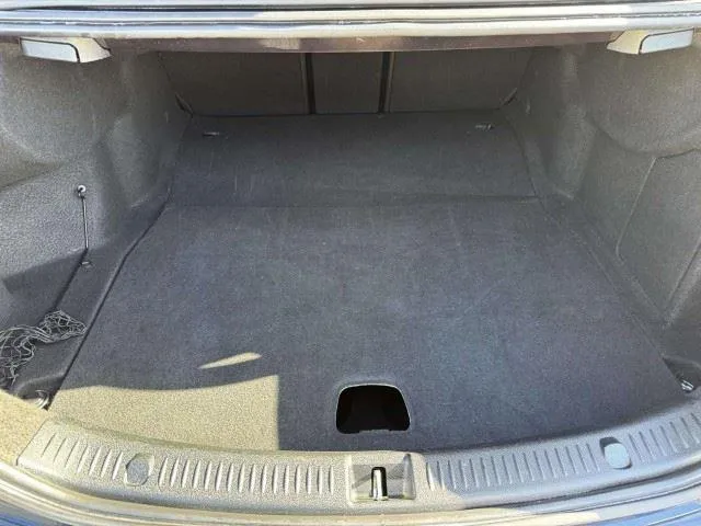 Mercedes-Benz E-Class photo 50