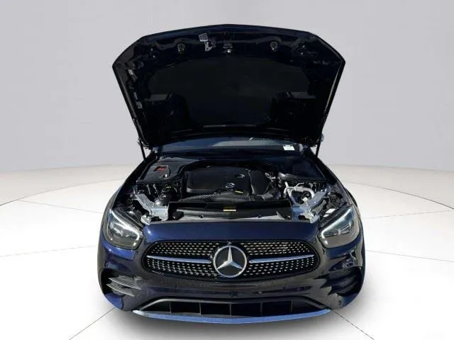 Mercedes-Benz E-Class photo 55