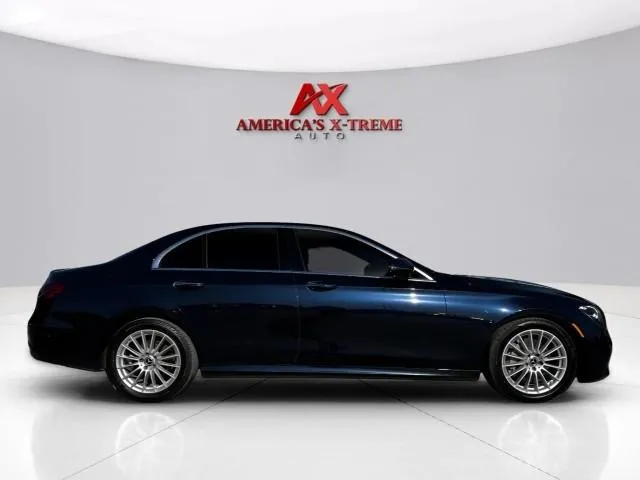 Mercedes-Benz E-Class photo 7