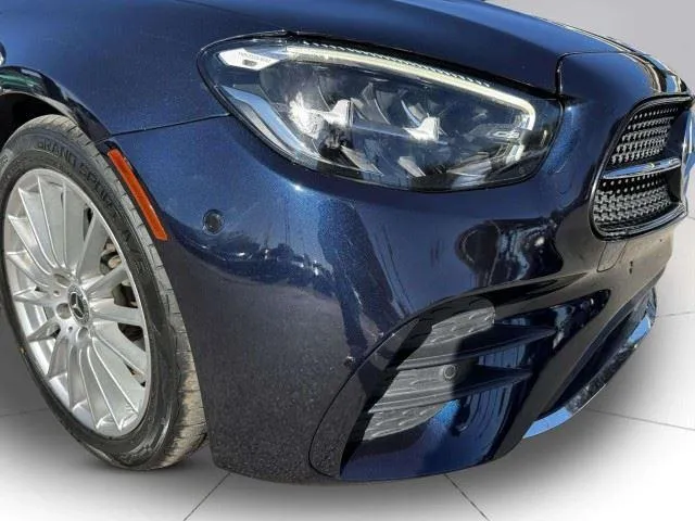 Mercedes-Benz E-Class photo 10