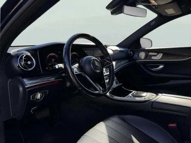 Mercedes-Benz E-Class photo 20