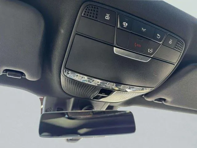Mercedes-Benz E-Class photo 34