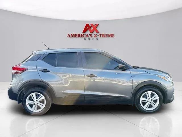 Nissan Kicks photo 7