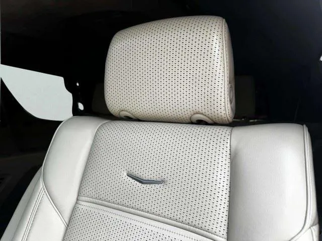 Cadillac Escalade photo 47