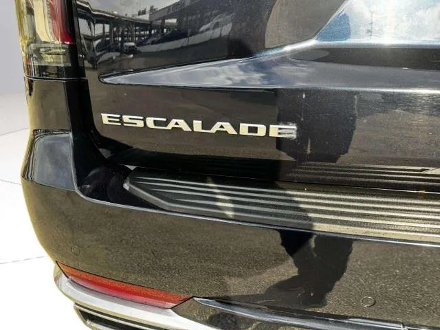 Cadillac Escalade photo 18