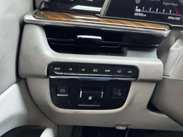 Cadillac Escalade photo 28