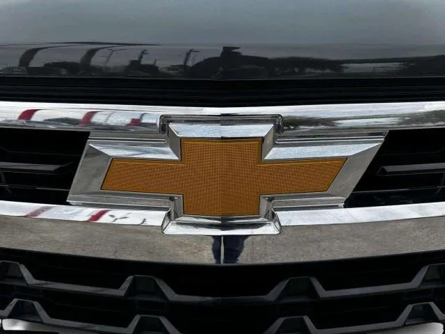 Chevrolet Silverado photo 12