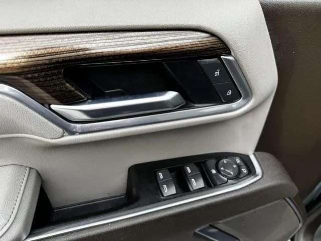 Chevrolet Silverado photo 20