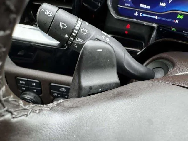 Chevrolet Silverado photo 27
