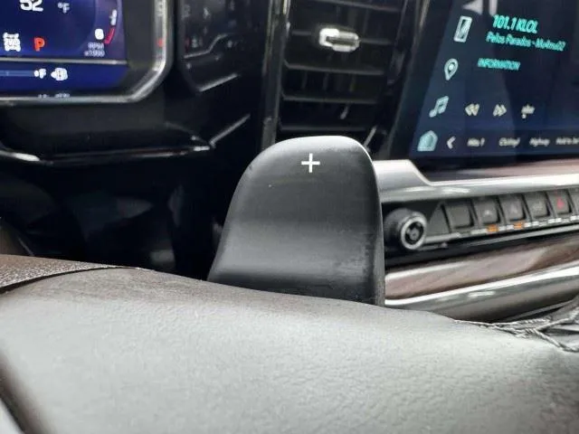 Chevrolet Silverado photo 28