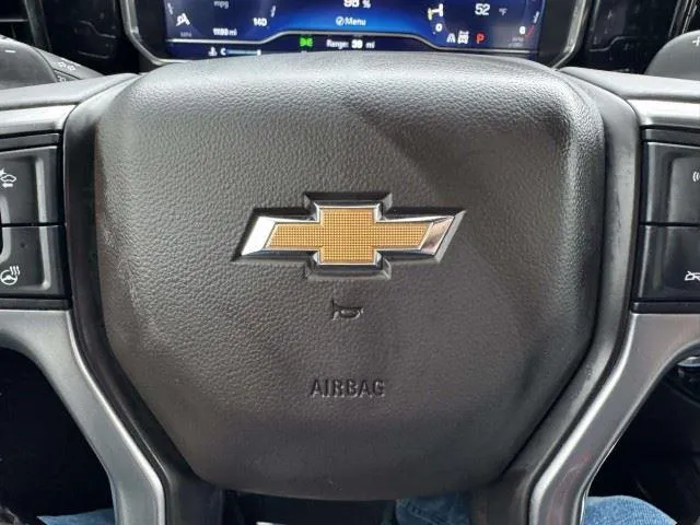 Chevrolet Silverado photo 31