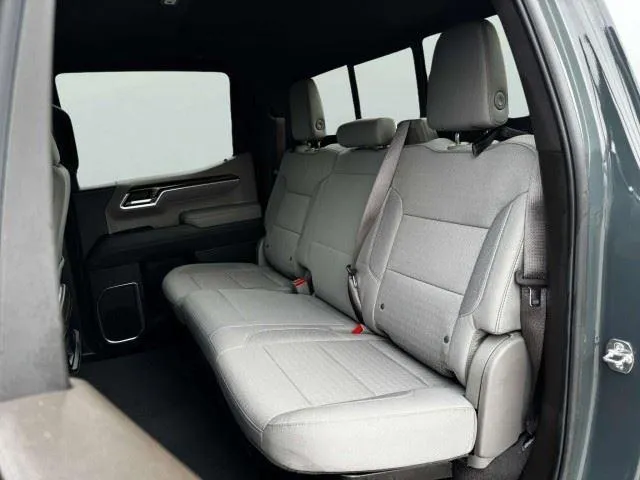 Chevrolet Silverado photo 41