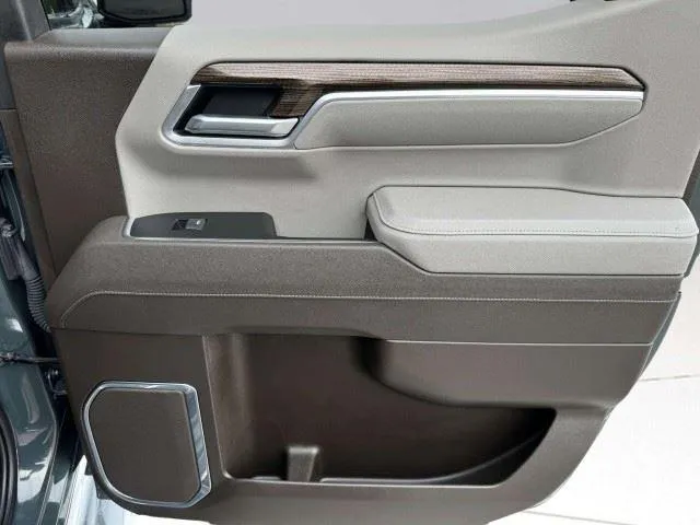 Chevrolet Silverado photo 50