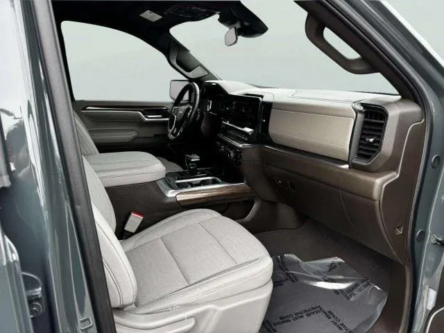 Chevrolet Silverado photo 59