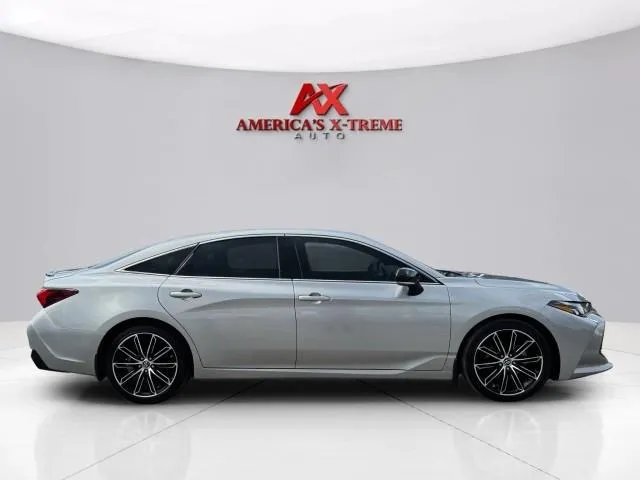 Toyota Avalon photo 7
