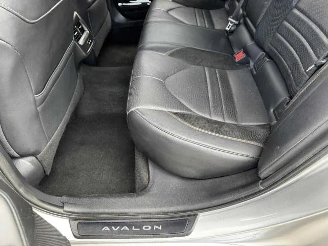 Toyota Avalon photo 36