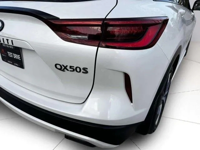 Infiniti QX50 photo 16