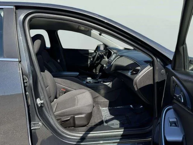 Chevrolet Malibu photo 46