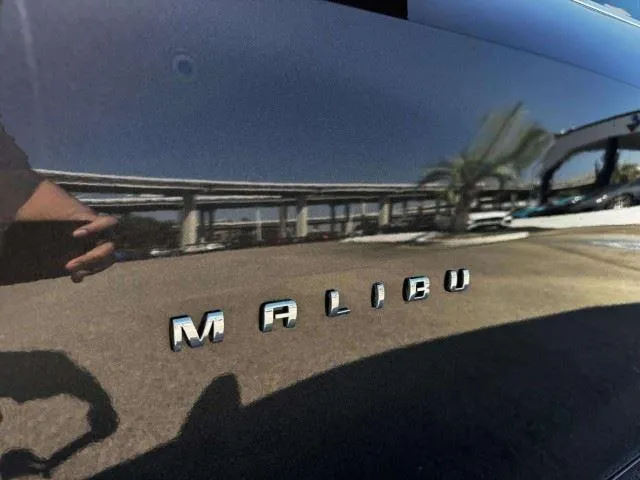 Chevrolet Malibu photo 15