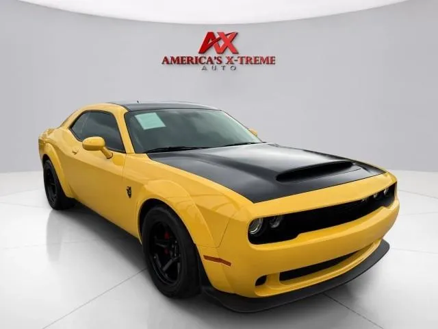 Dodge Challenger photo 8