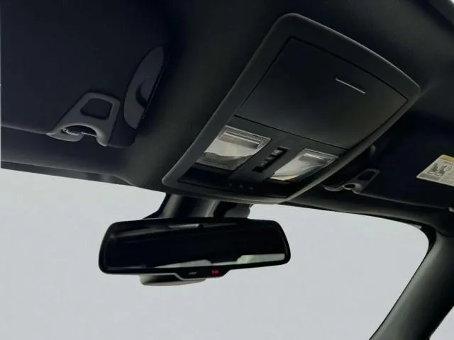 Dodge Challenger photo 35