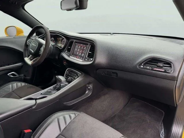 Dodge Challenger photo 43
