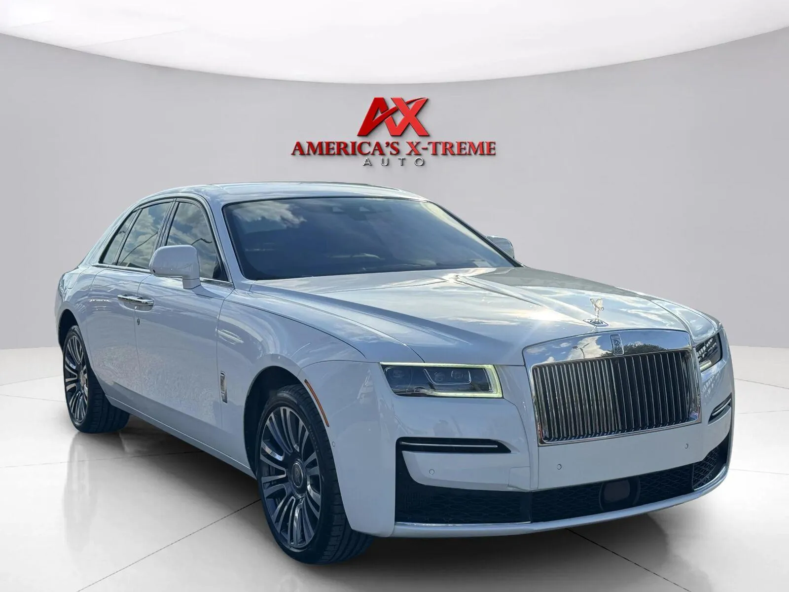 Rolls-Royce Ghost photo 7