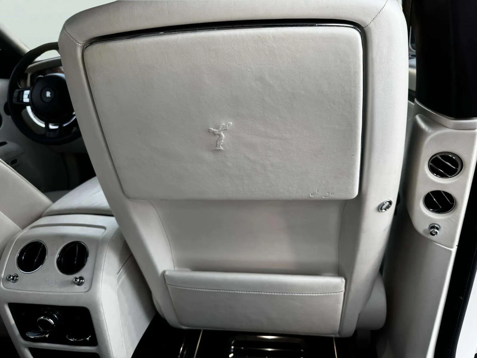 Rolls-Royce Ghost photo 45