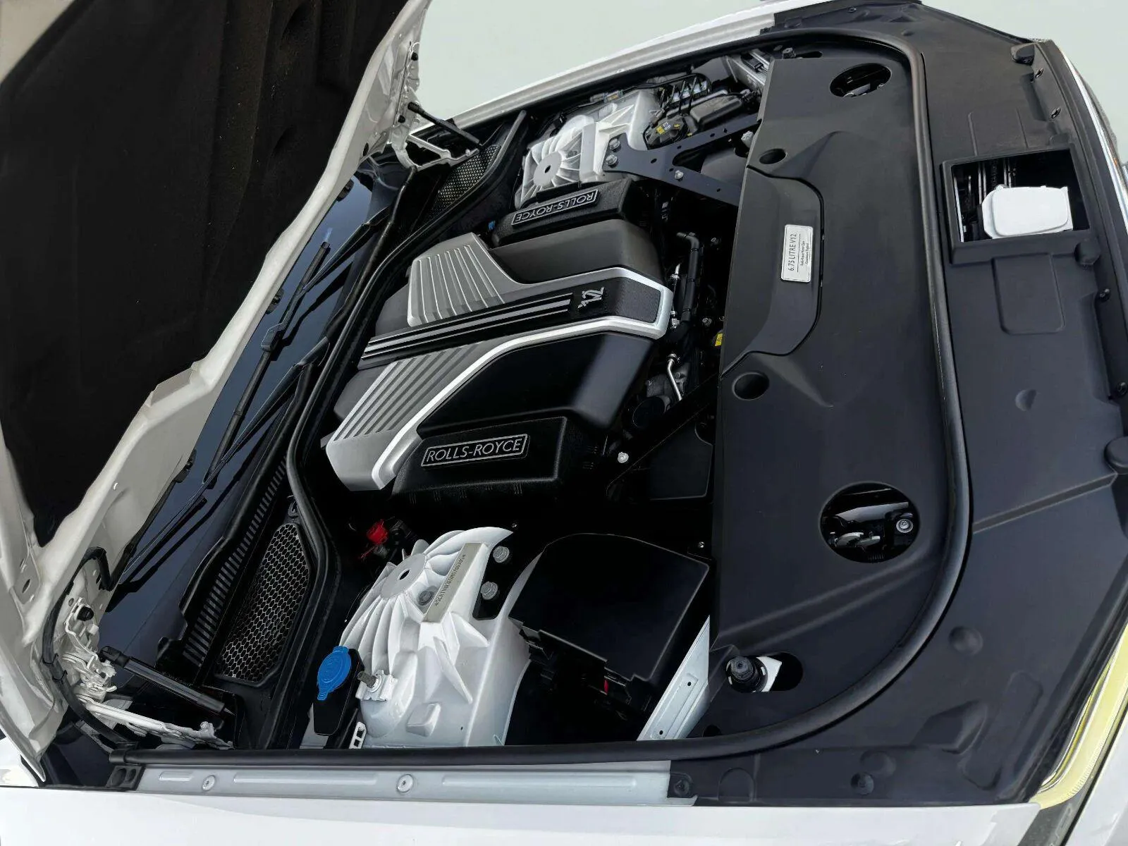 Rolls-Royce Ghost photo 57