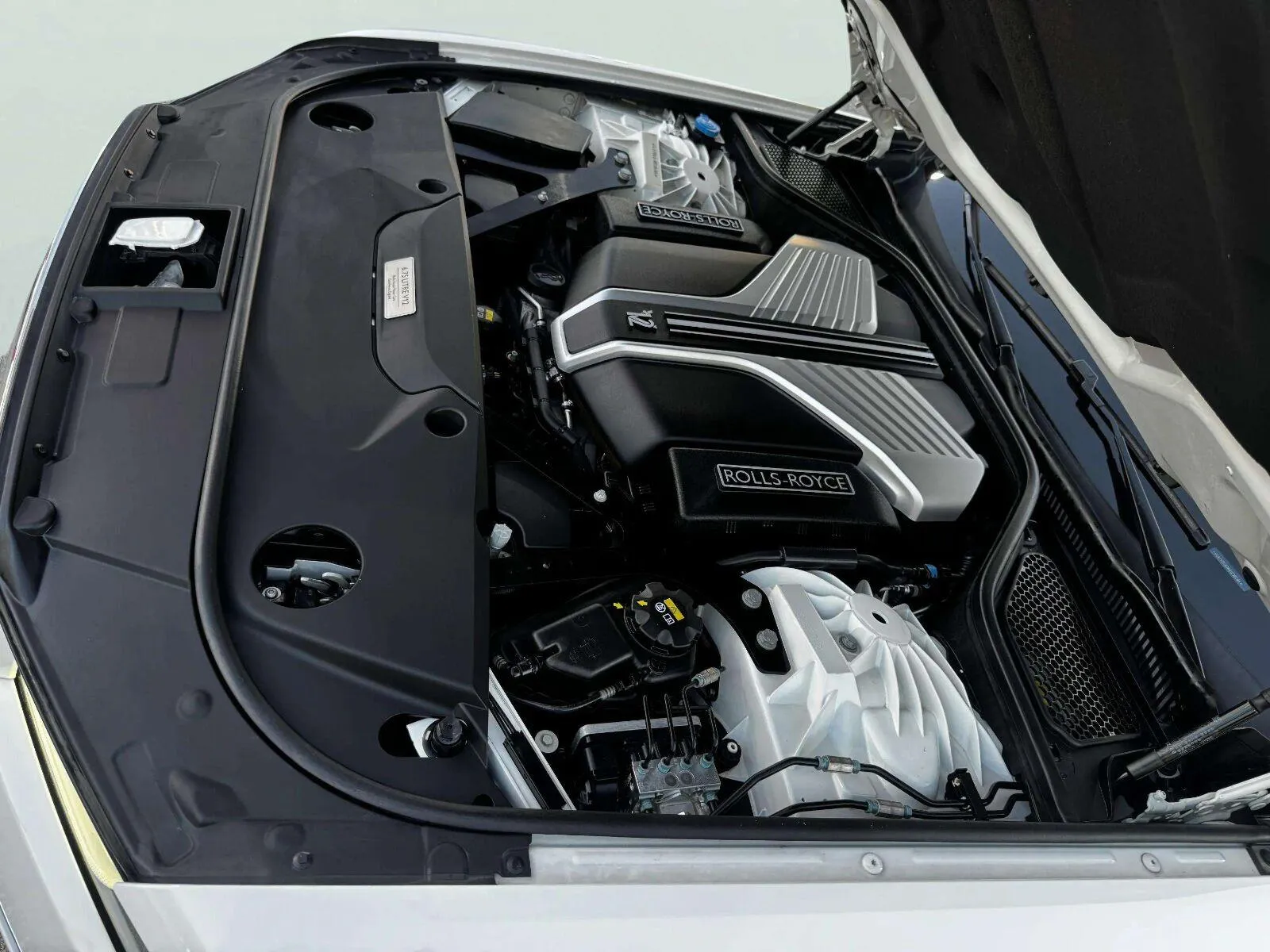 Rolls-Royce Ghost photo 58