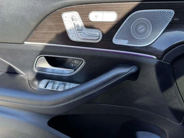 Mercedes-Benz GLE photo 18