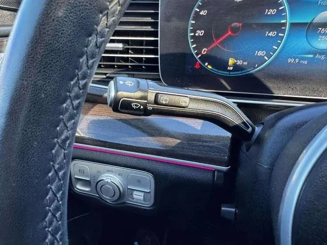 Mercedes-Benz GLE photo 24