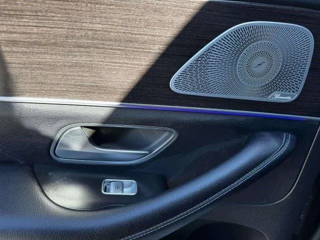 Mercedes-Benz GLE photo 35