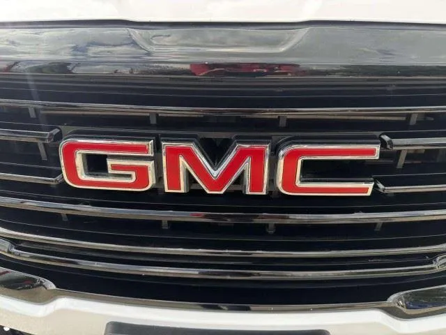 GMC Terrain photo 12