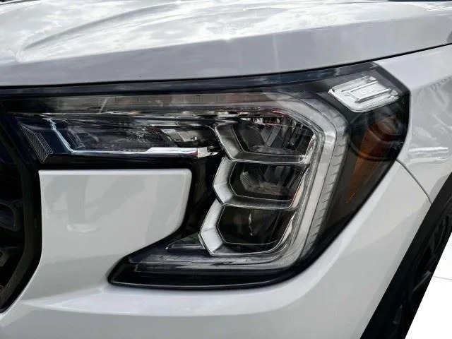 GMC Terrain photo 14