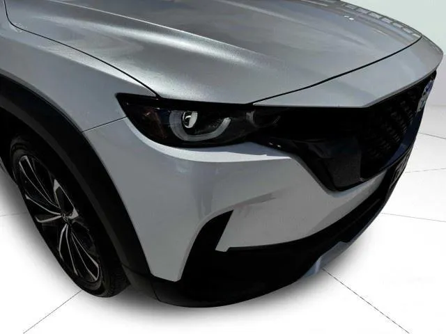 Mazda CX-50 photo 9